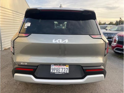 2024 Kia EV9 Light Long Range Sport Utility 4D