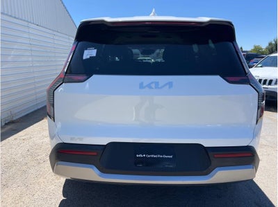 2024 Kia EV9 Light Long Range Sport Utility 4D