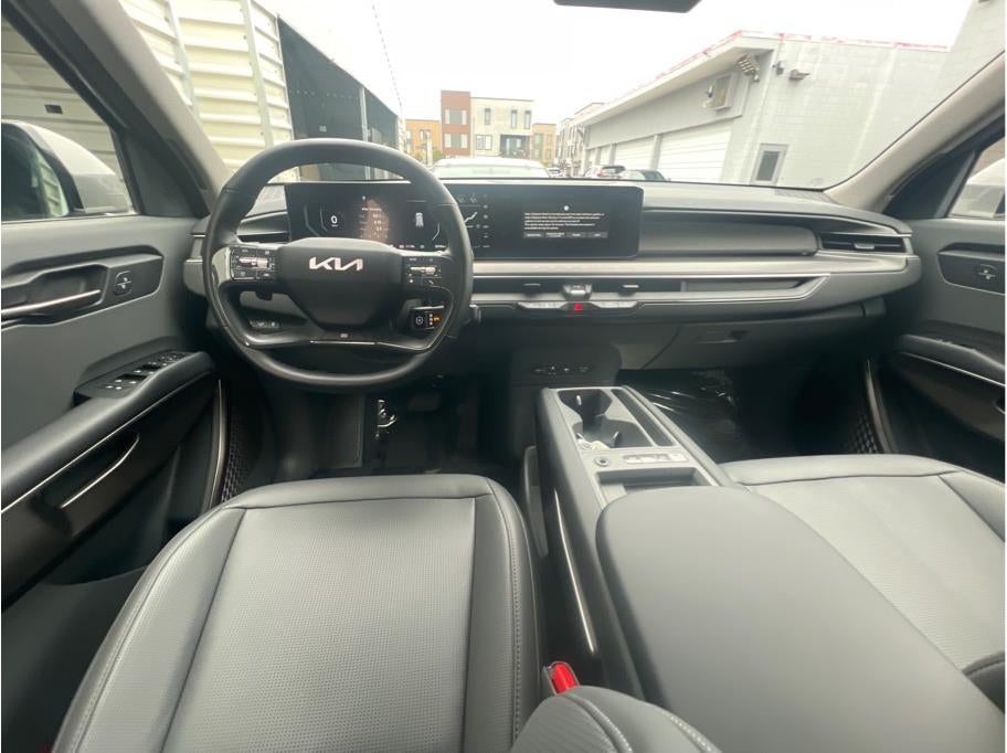 2024 Kia EV9 Light Long Range Sport Utility 4D