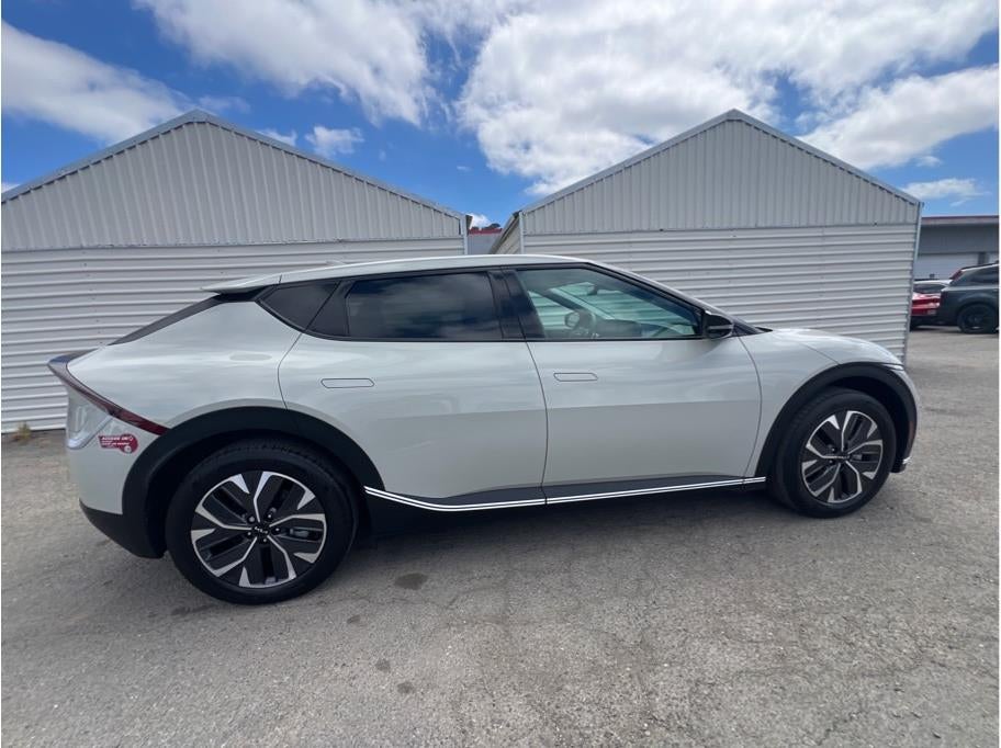 2024 Kia EV6 Light Long Range Sport Utility 4D