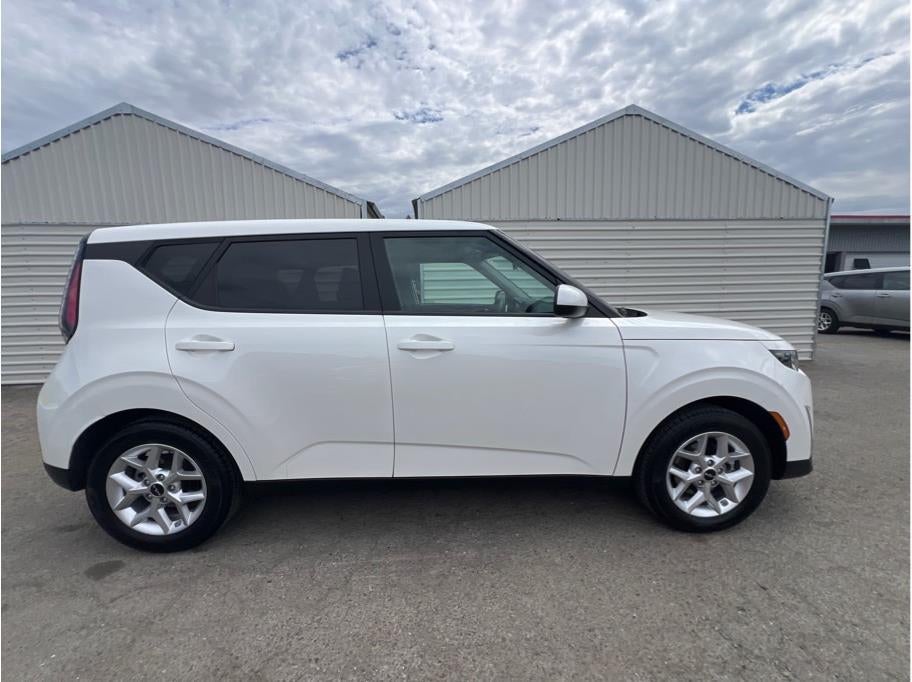 2024 Kia Soul LX Wagon 4D