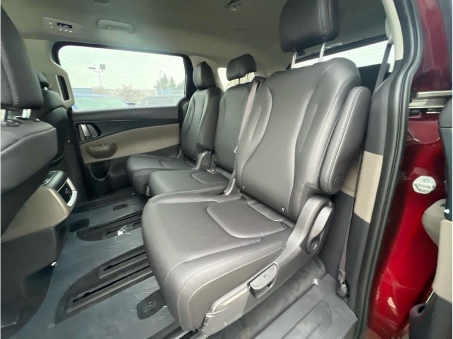 2026 Kia Carnival Hybrid LX