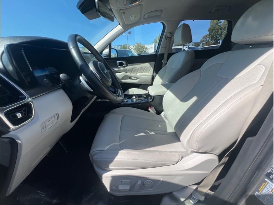 2023 Kia Sorento Hybrid SX-Prestige Sport Utility 4D
