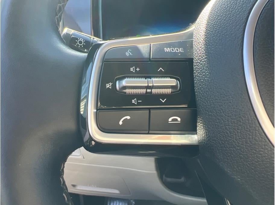 2023 Kia Sorento Hybrid SX-Prestige Sport Utility 4D
