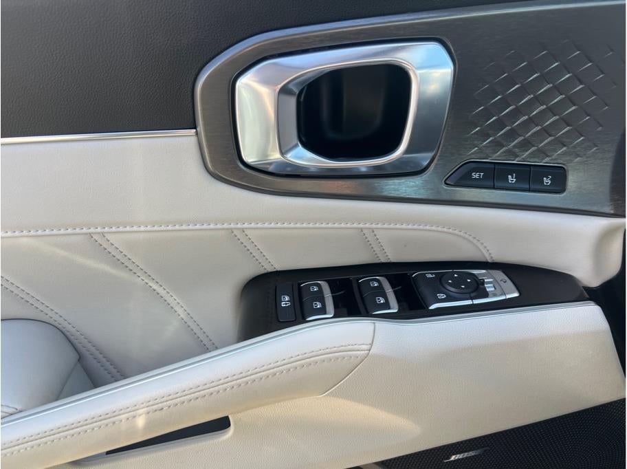 2023 Kia Sorento Hybrid SX-Prestige Sport Utility 4D