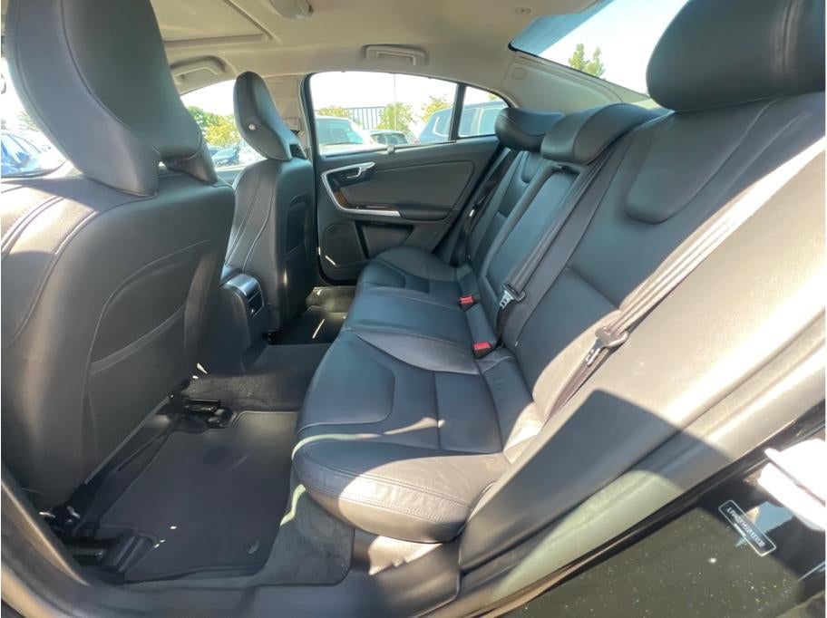 2016 Volvo S60 T5 Inscription Platinum Sedan 4D