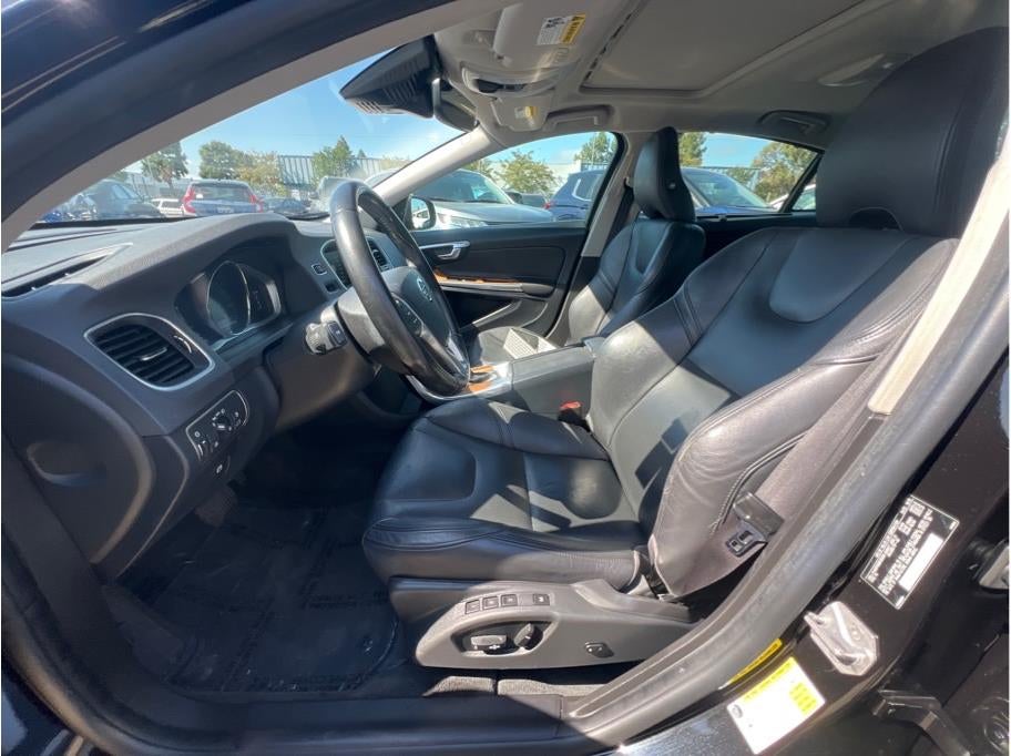 2016 Volvo S60 T5 Inscription Platinum Sedan 4D
