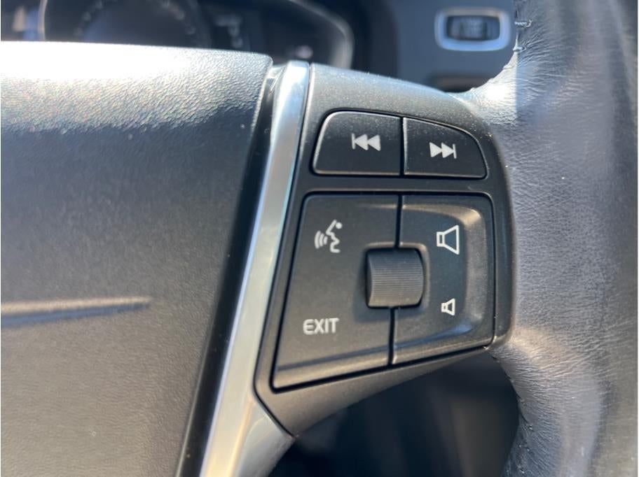 2016 Volvo S60 T5 Inscription Platinum Sedan 4D