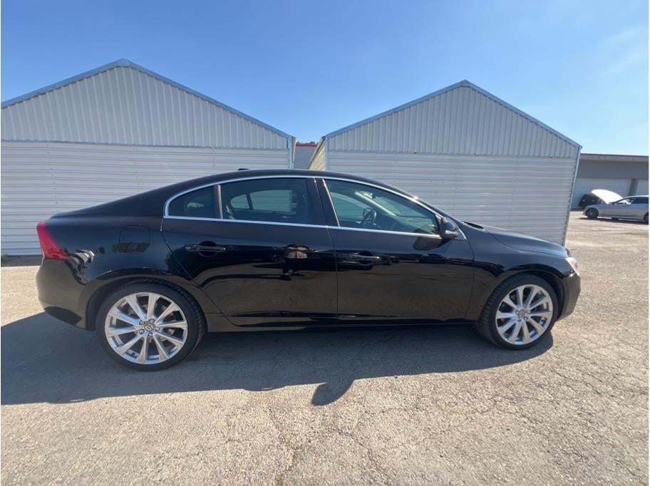 2016 Volvo S60 T5 Inscription Platinum Sedan 4D