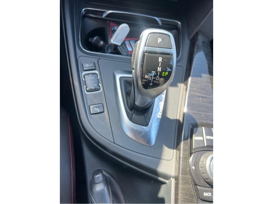 2017 BMW 3 Series 330i Sedan 4D