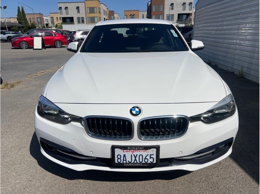 2017 BMW 3 Series 330i Sedan 4D