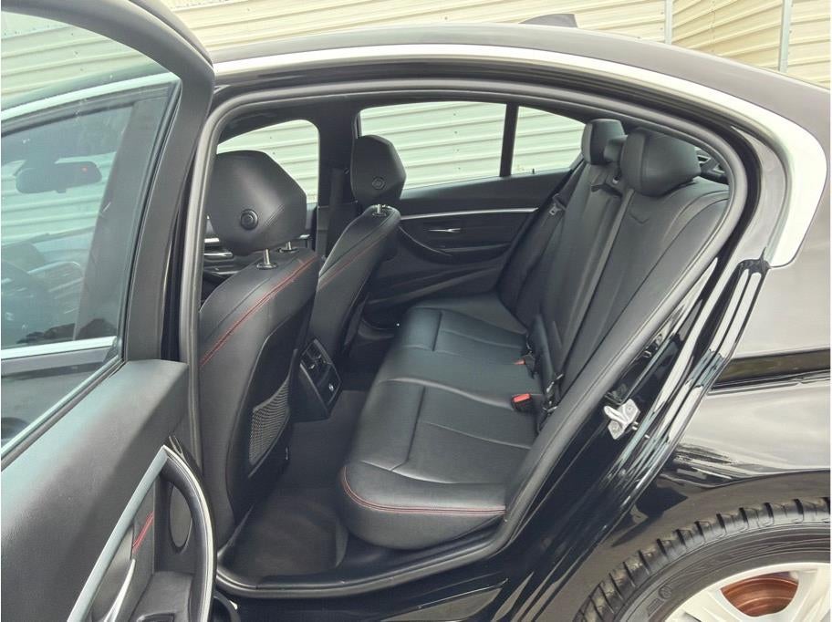 2017 BMW 3 Series 330e iPerformance Sedan 4D