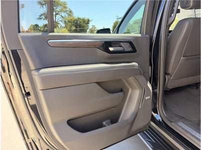 2025 Chevrolet Suburban Premier Sport Utility 4D