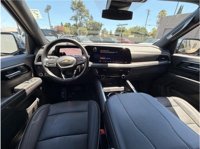 2025 Chevrolet Suburban Premier Sport Utility 4D