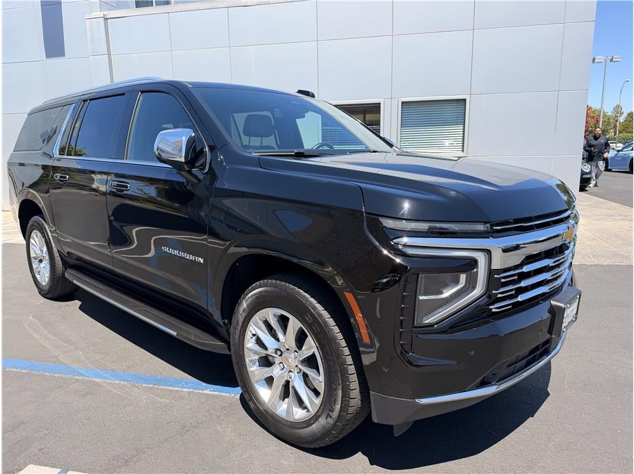 2025 Chevrolet Suburban Premier Sport Utility 4D