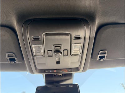 2025 Chevrolet Suburban Premier Sport Utility 4D