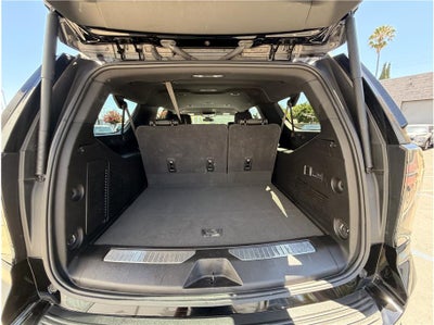 2025 Chevrolet Suburban Premier Sport Utility 4D