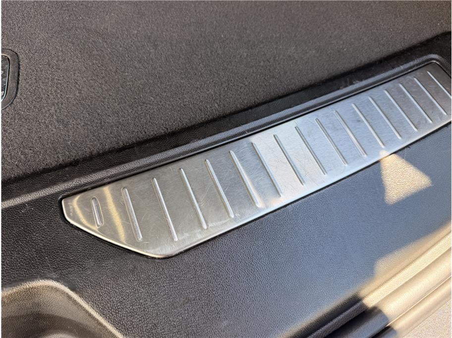 2025 Chevrolet Suburban Premier Sport Utility 4D