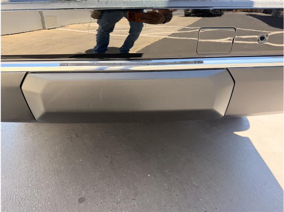2025 Chevrolet Suburban Premier Sport Utility 4D