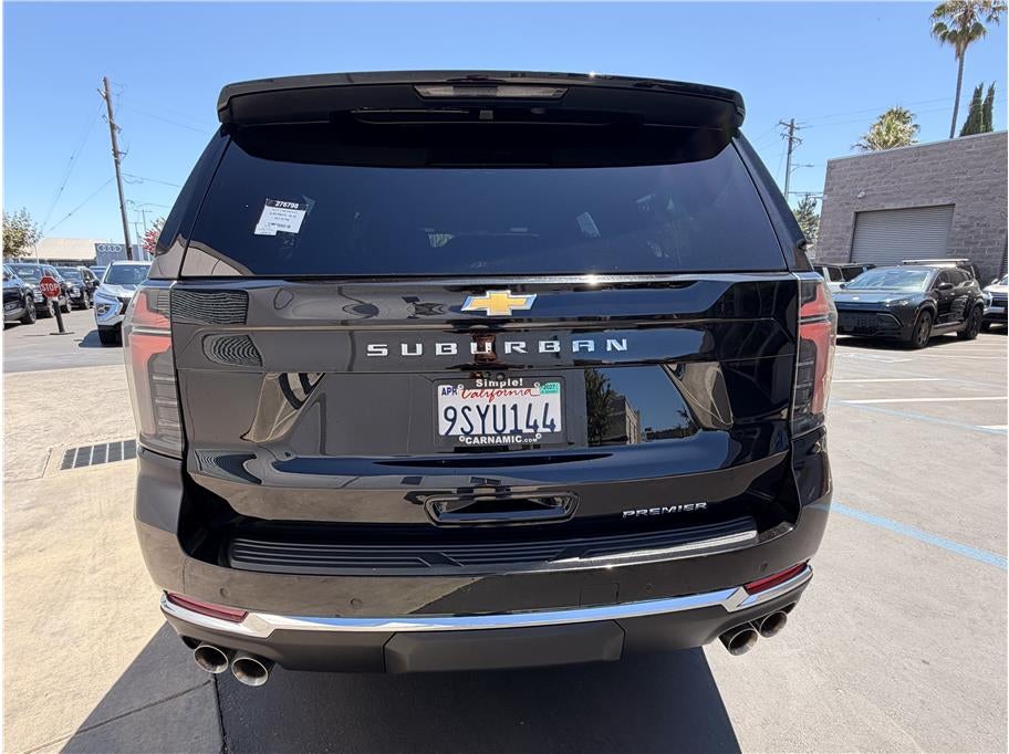 2025 Chevrolet Suburban Premier Sport Utility 4D