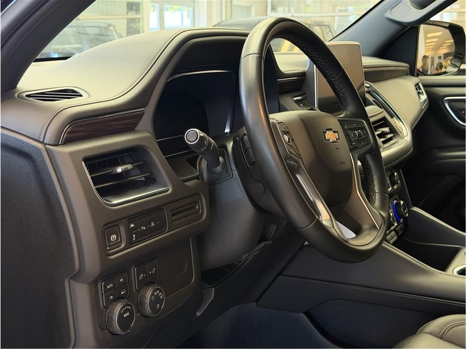 2024 Chevrolet Suburban LT Sport Utility 4D