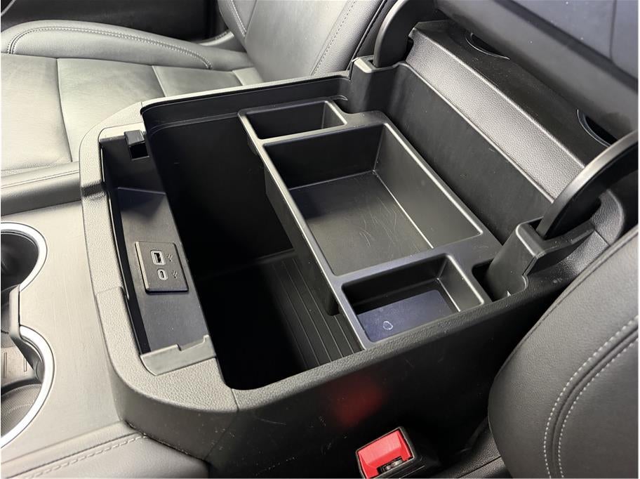 2024 Chevrolet Suburban LT Sport Utility 4D