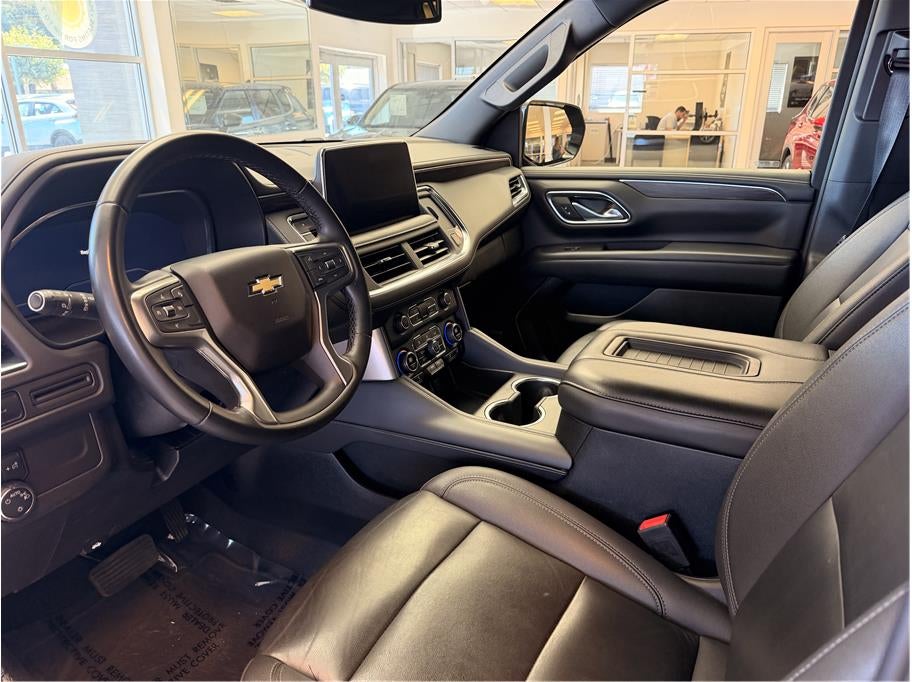 2024 Chevrolet Suburban LT Sport Utility 4D
