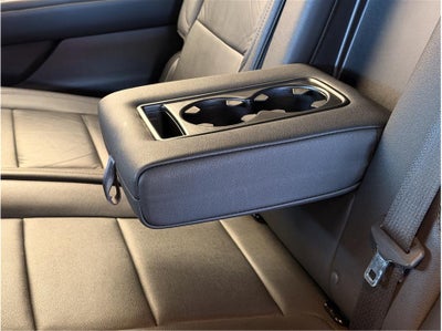 2024 Chevrolet Suburban LT Sport Utility 4D