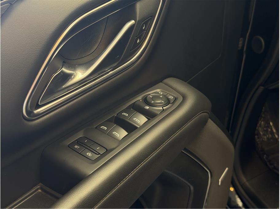 2024 Chevrolet Suburban LT Sport Utility 4D