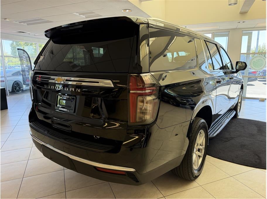 2024 Chevrolet Suburban LT Sport Utility 4D
