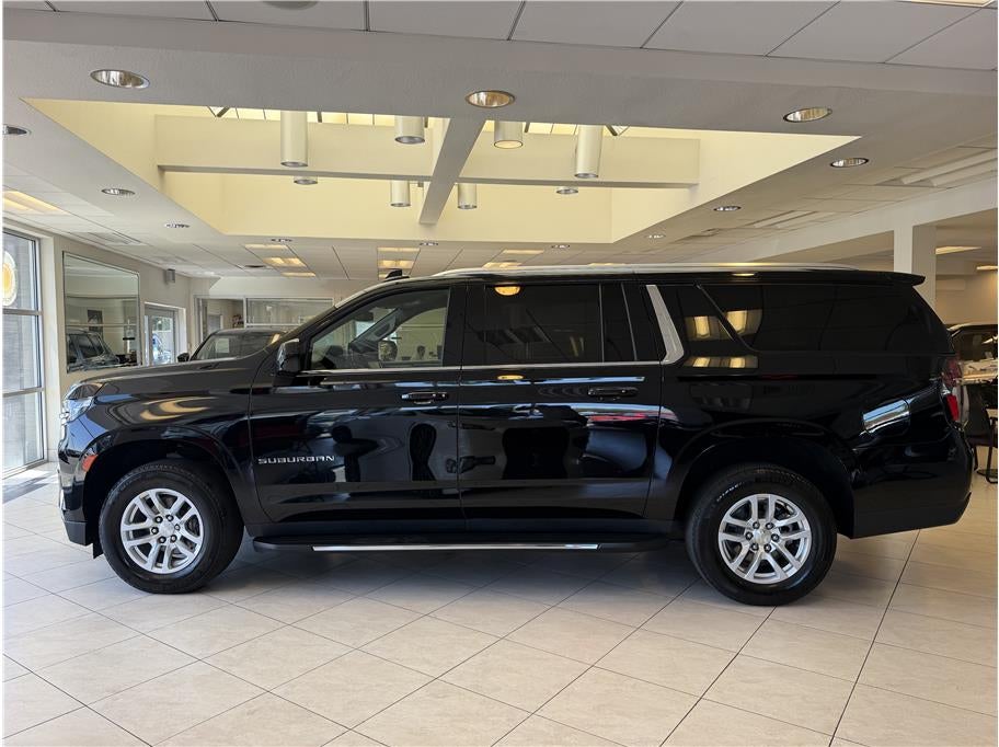 2024 Chevrolet Suburban LT Sport Utility 4D