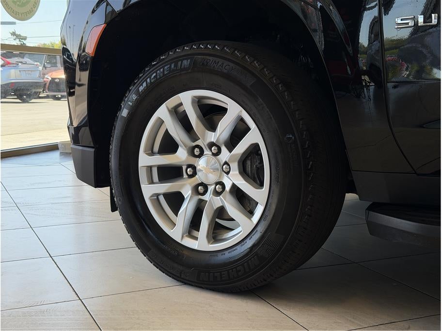 2024 Chevrolet Suburban LT Sport Utility 4D