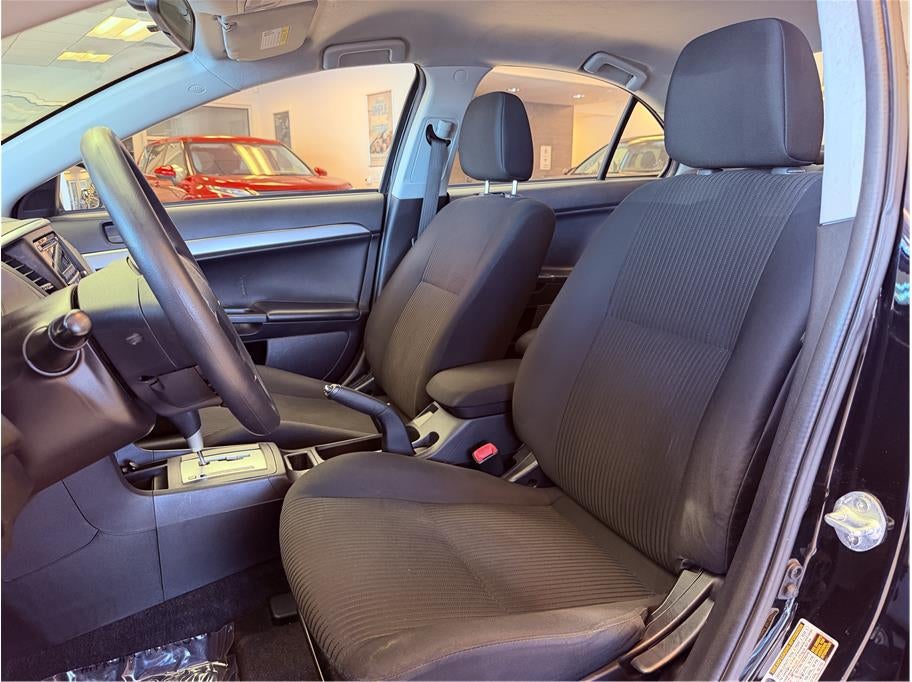 2014 Mitsubishi Lancer ES Sedan 4D