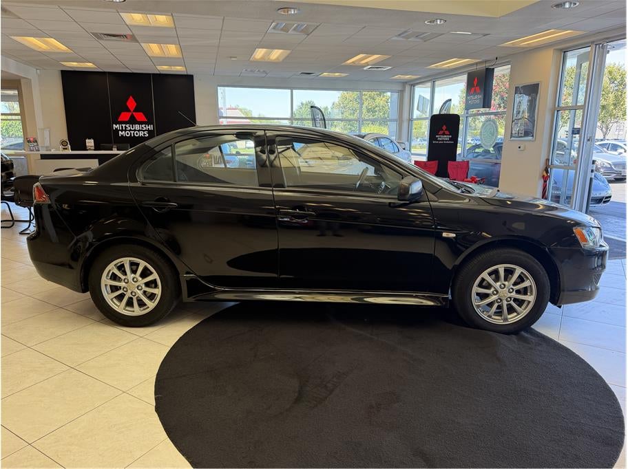 2014 Mitsubishi Lancer ES Sedan 4D