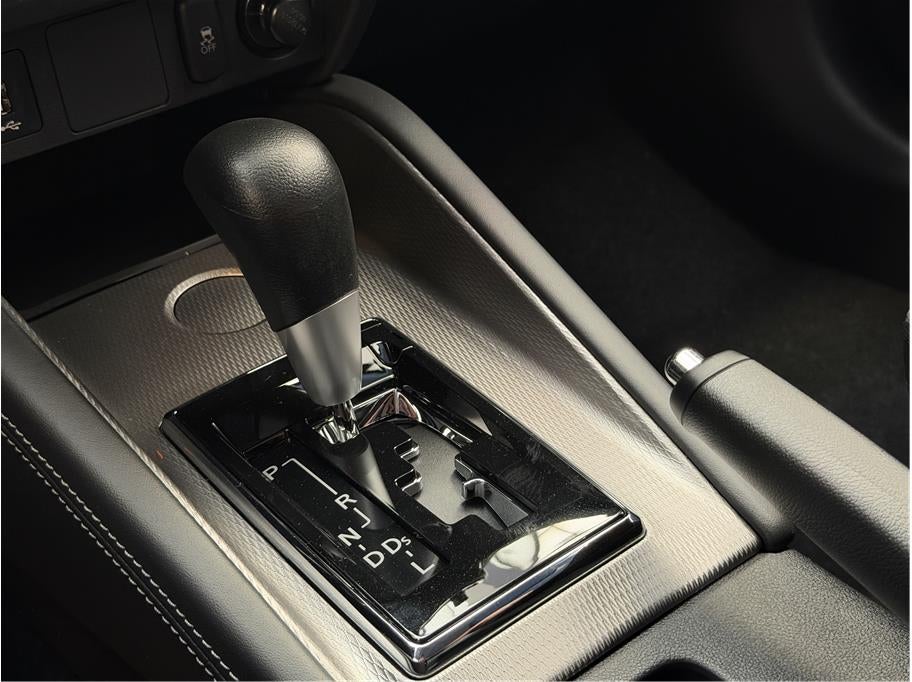 2027 Mitsubishi Outlander Sport ES