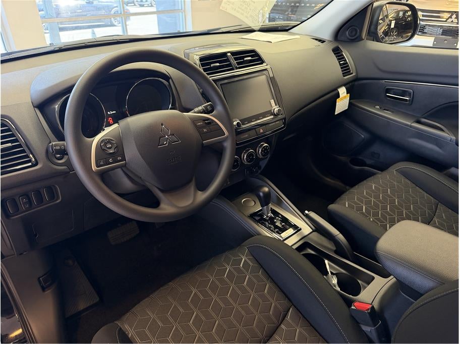 2027 Mitsubishi Outlander Sport ES