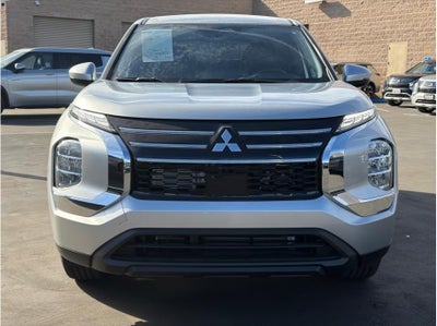 2026 Mitsubishi Outlander ES Sport Utility 4D