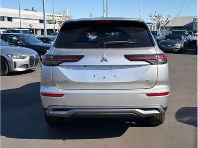 2026 Mitsubishi Outlander LE Sport Utility 4D