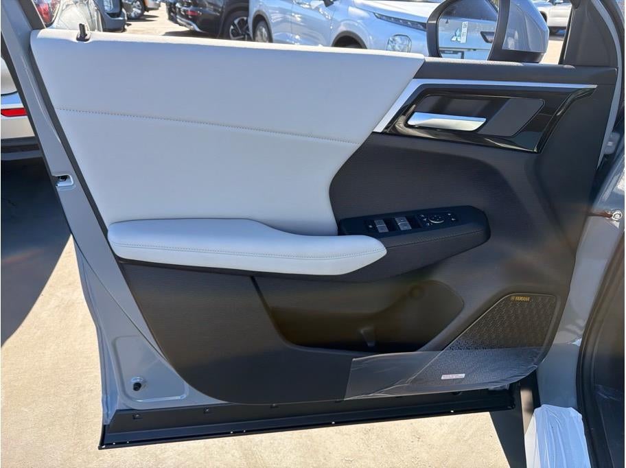 2026 Mitsubishi Outlander LE Sport Utility 4D