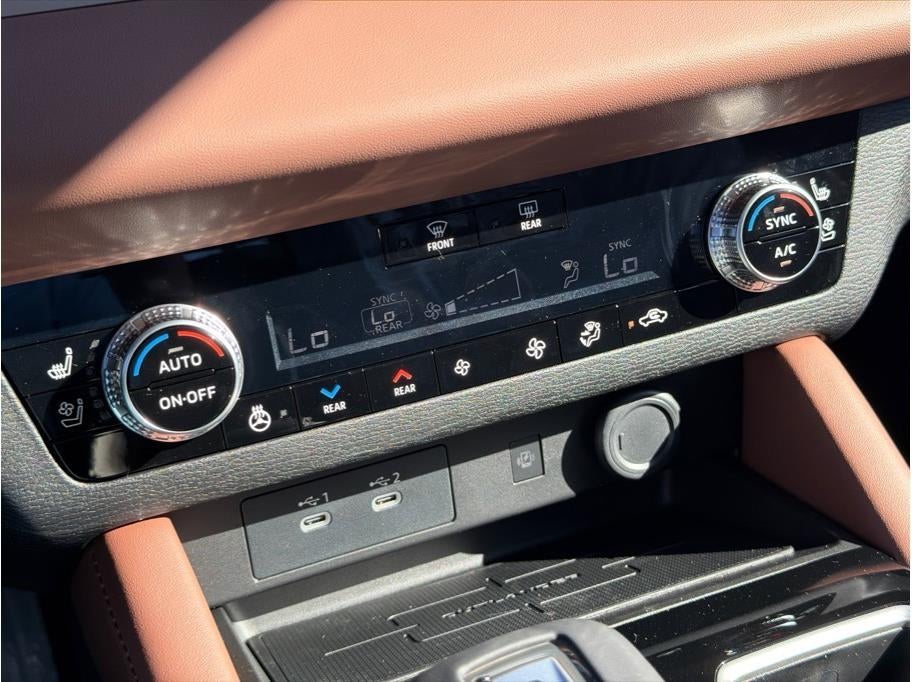 2026 Mitsubishi Outlander Black Edition Sport Utility 4D