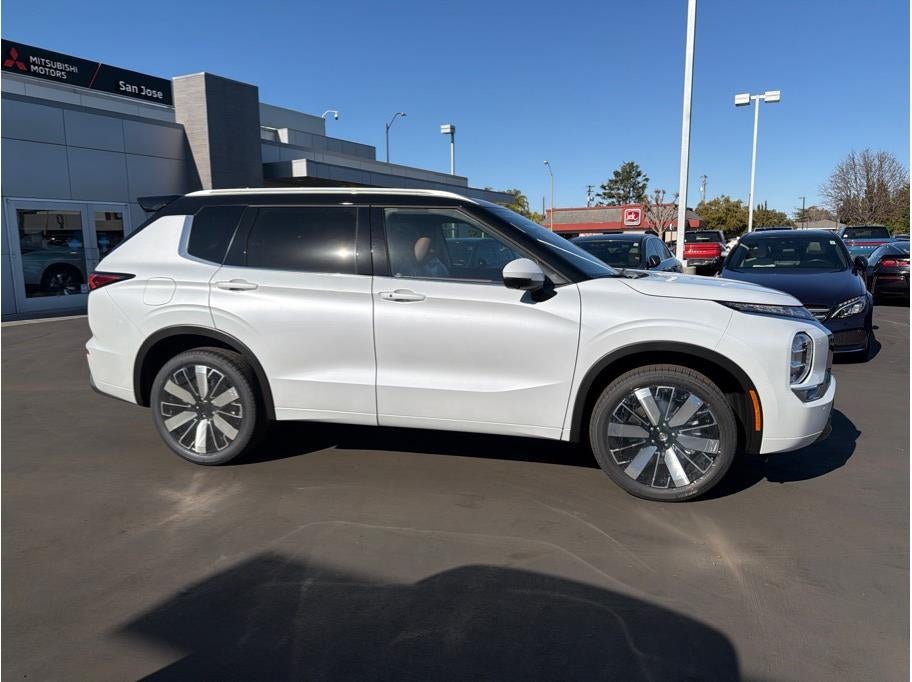 2026 Mitsubishi Outlander Black Edition Sport Utility 4D