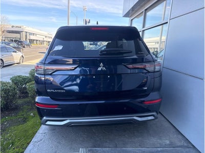 2025 Mitsubishi Outlander SE