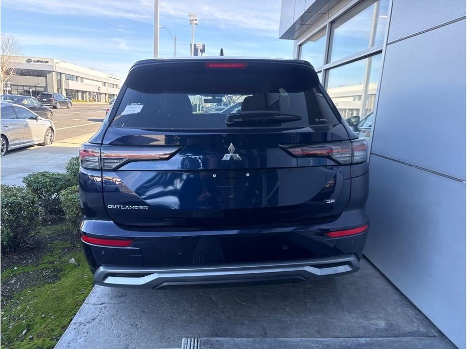 2025 Mitsubishi Outlander SE