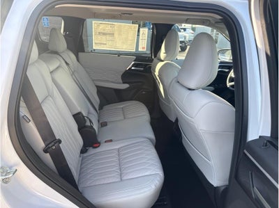 2025 Mitsubishi Outlander SEL