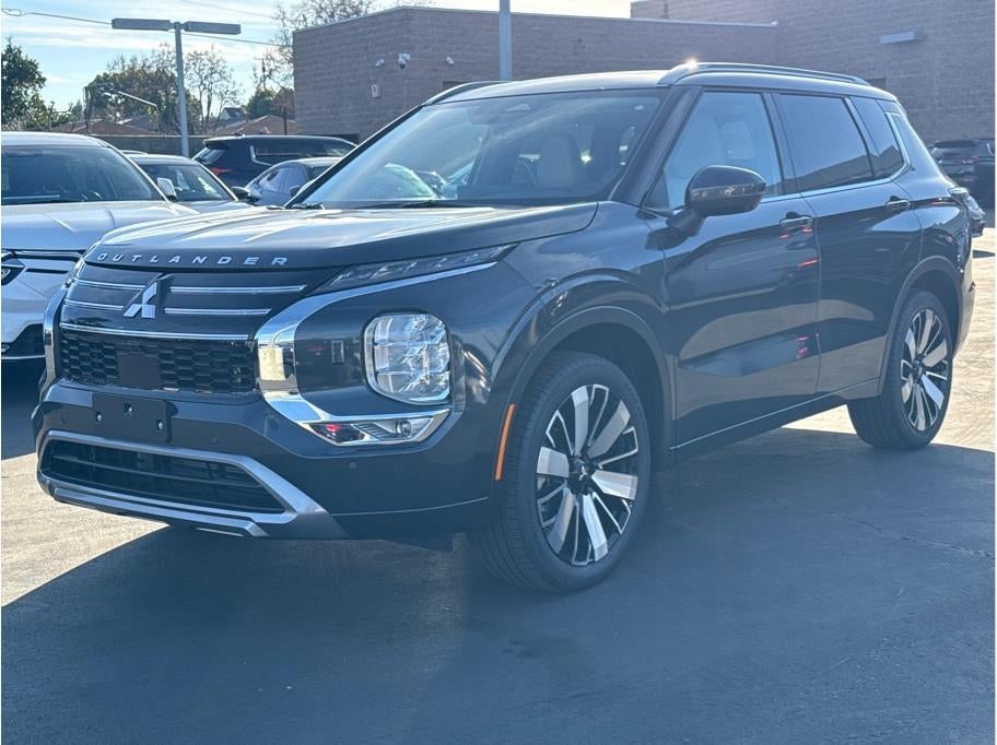 2025 Mitsubishi Outlander SEL