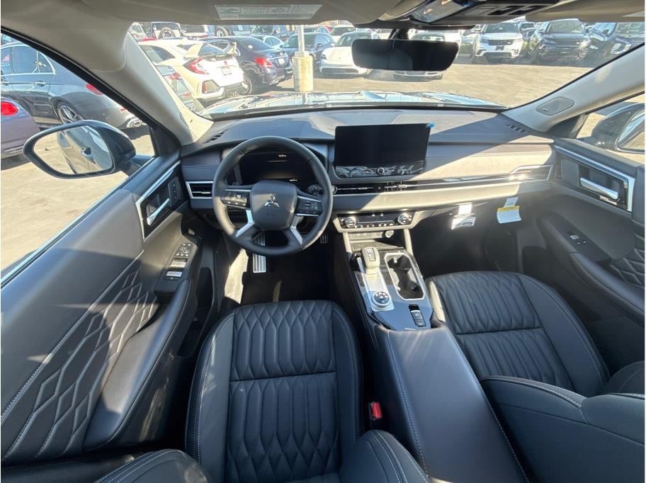 2025 Mitsubishi Outlander SEL Sport Utility 4D