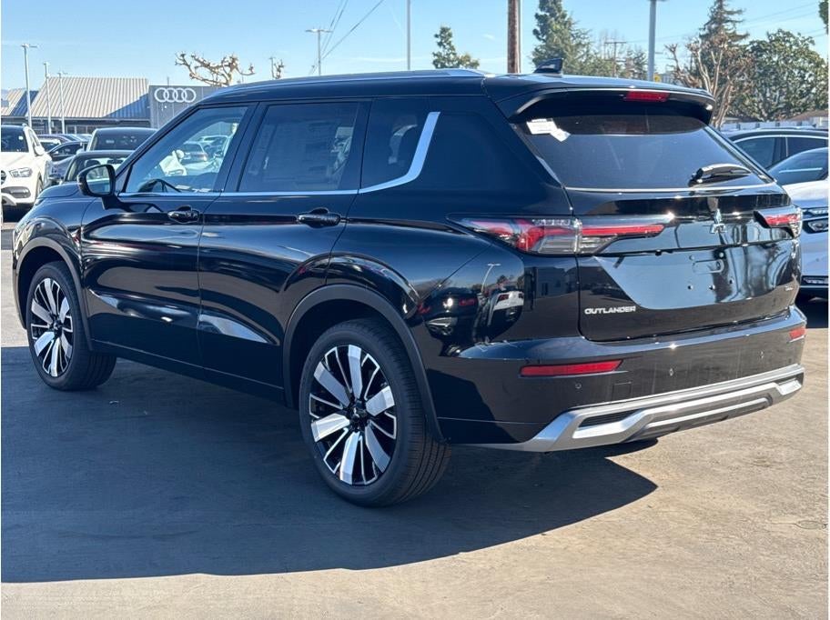 2025 Mitsubishi Outlander SEL Sport Utility 4D