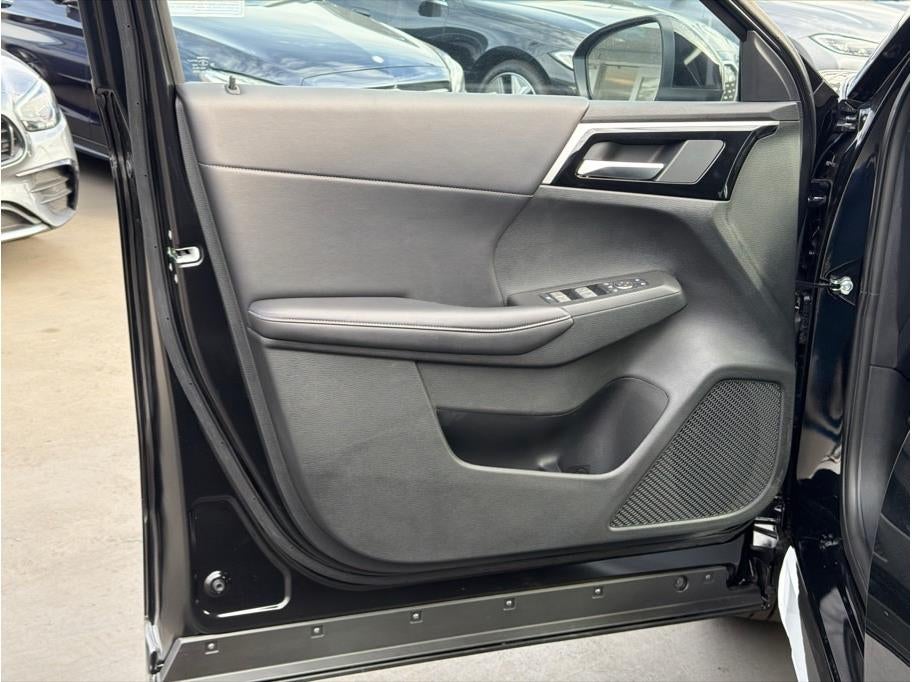 2025 Mitsubishi Outlander PHEV SE Tech Package