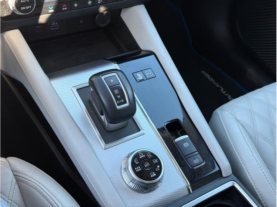 2023 Mitsubishi Outlander PHEV SEL Sport Utility 4D