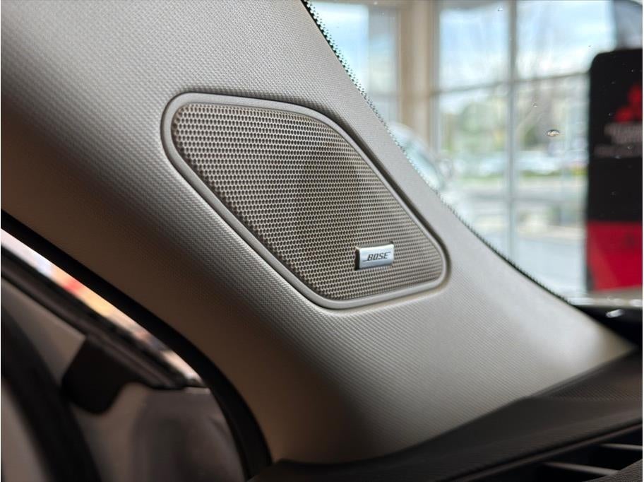 2024 Mitsubishi Outlander PHEV SE Sport Utility 4D